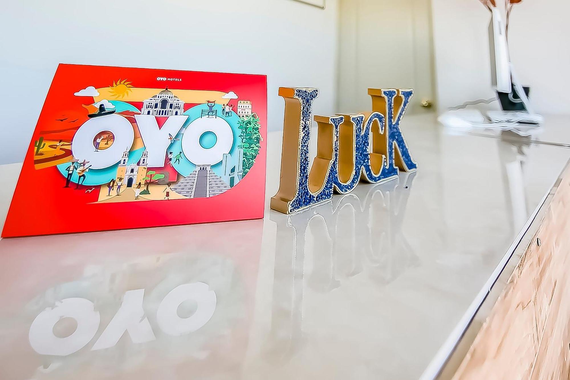 Oyo Hotel Plaza Las Torres, Cabo San Lucas Luaran gambar