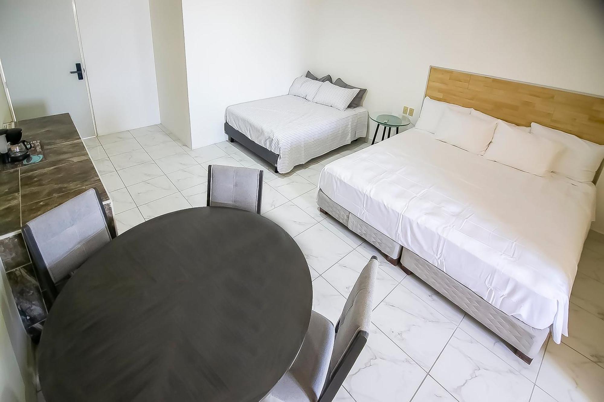 Oyo Hotel Plaza Las Torres, Cabo San Lucas Luaran gambar